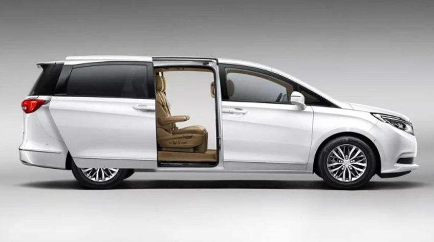 众泰埃尔法2019款,众泰山寨丰田埃尔法