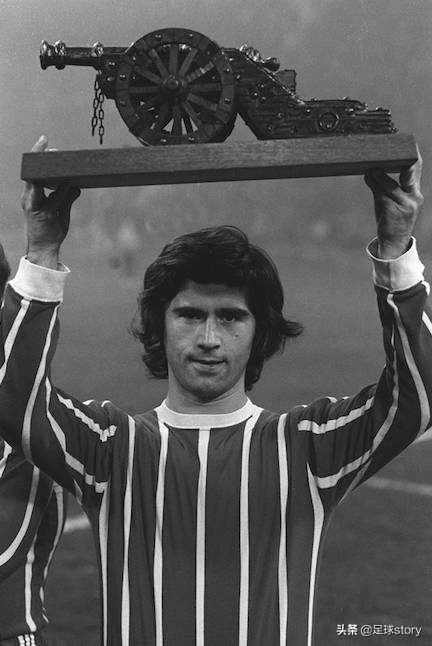 盖德穆勒和克林斯曼谁是轰炸机,大型轰炸机盖德穆勒