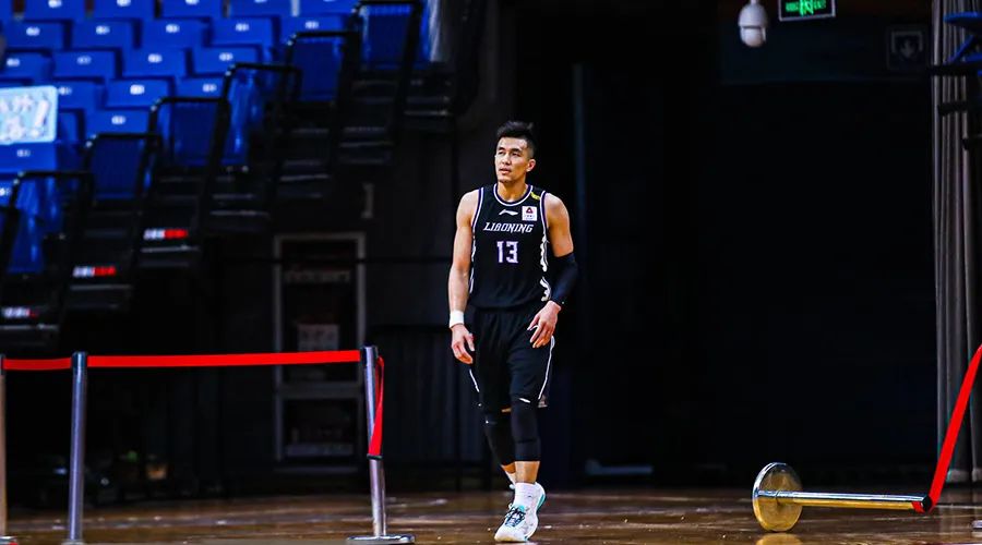 杨毅杨健深度解读赵继伟助攻,辽宁杨毅和赵继伟