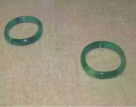 翡翠原石真的值钱吗,翡翠原石和普通石头区别