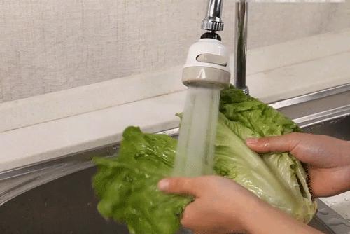 水龙头套上它，厨房台面再不溅一滴水！1年少缴300块水费