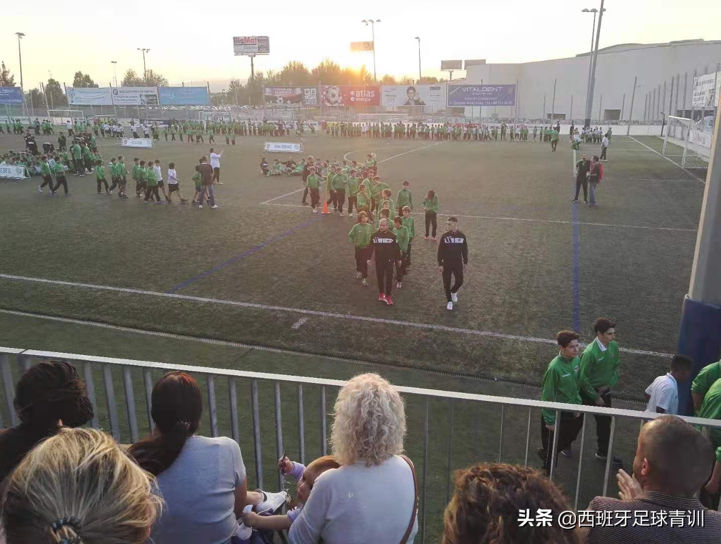 足球俱乐部的重要性,足球俱乐部公益活动