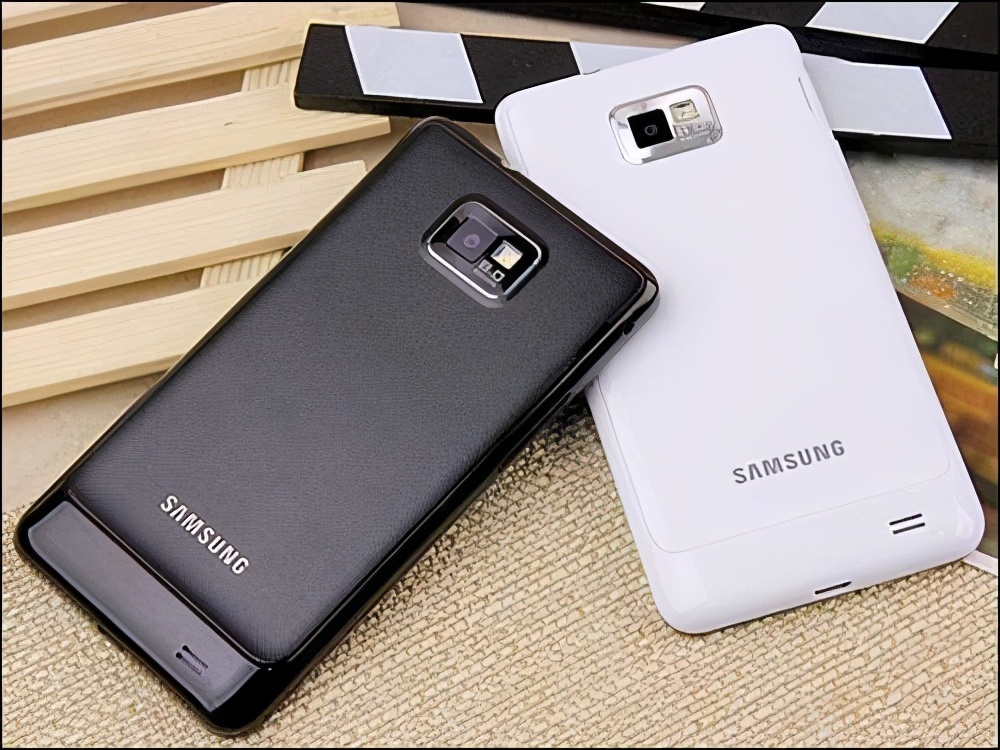 三星galaxys21fe5g,三星galaxys22全新