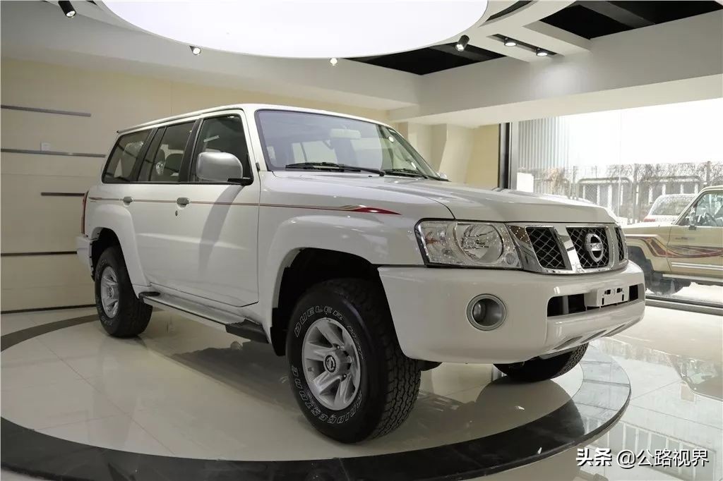 途乐y61和丰田lc79谁更厉害些,丰田lc76与途乐y61谁更强