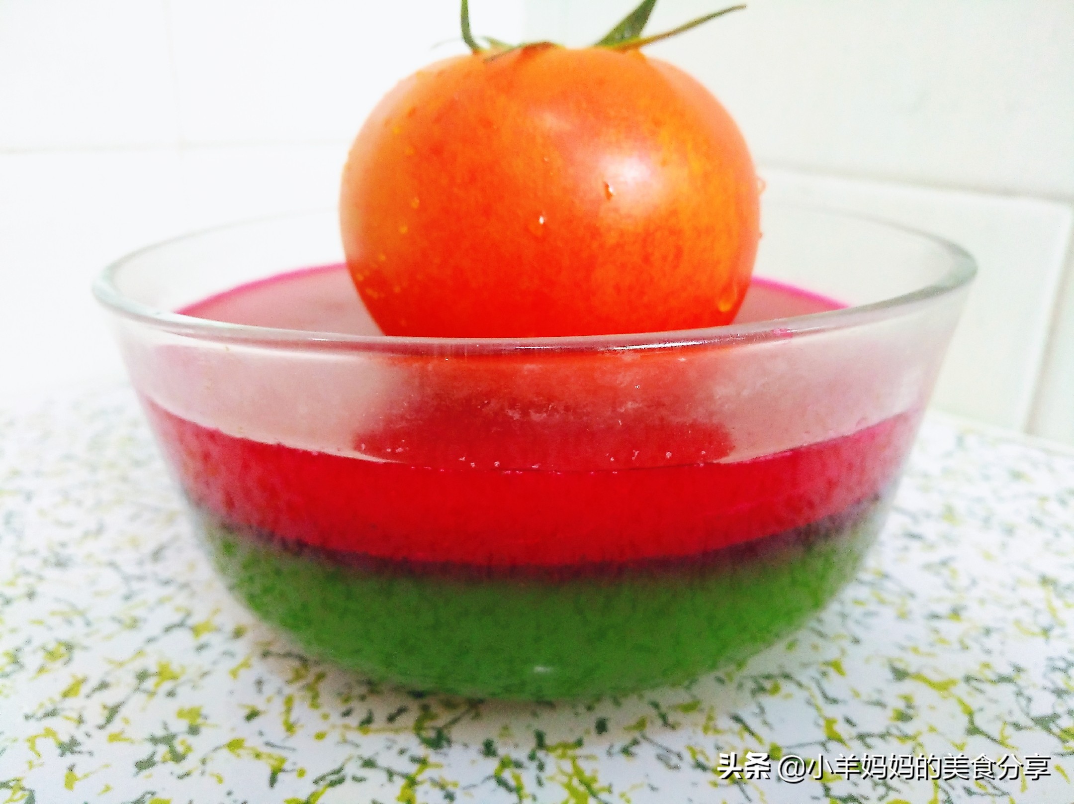 怎么在家做火龙果白凉粉,苹果凉粉火龙果凉粉