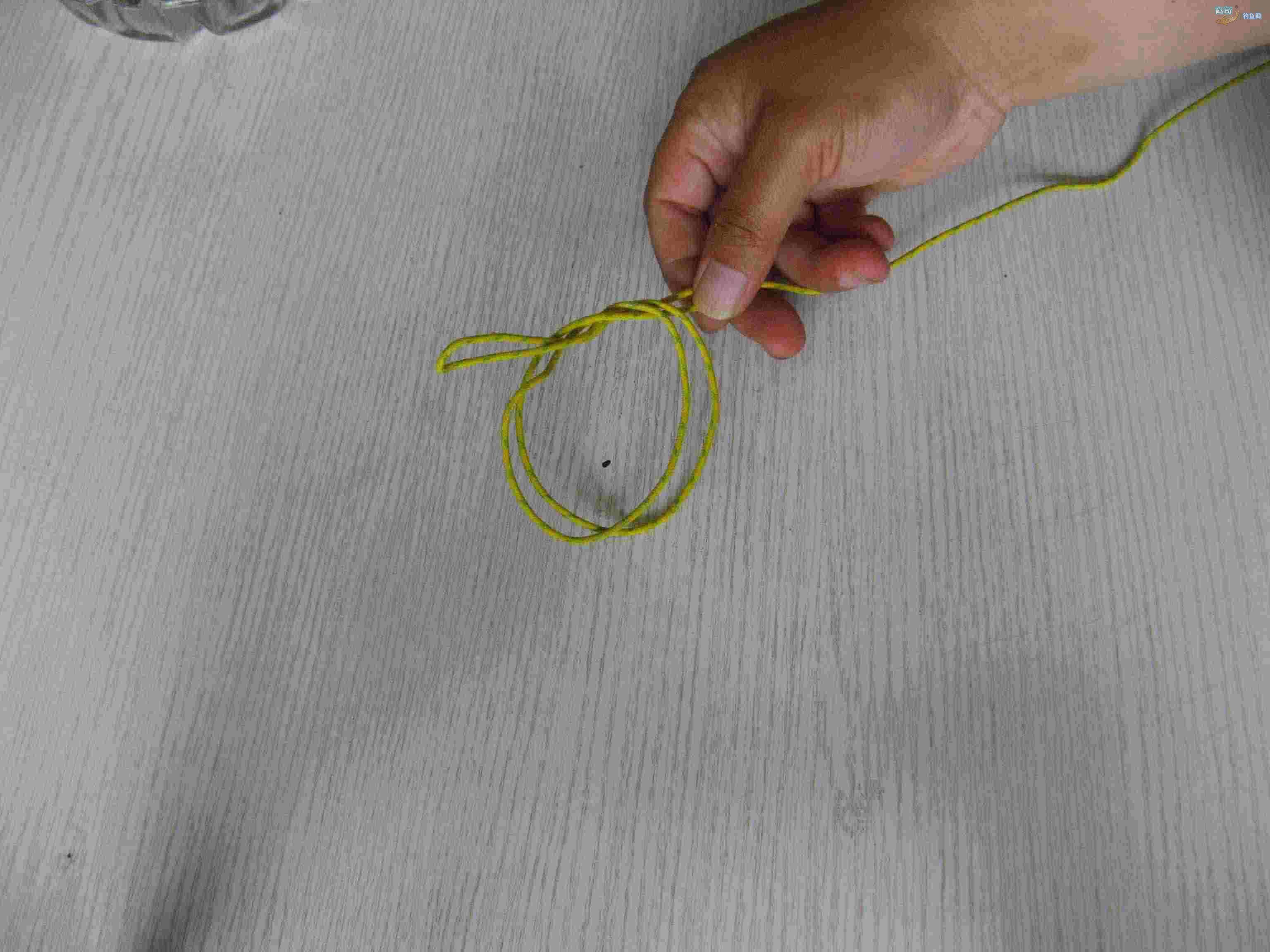 鱼竿稍和主线打结,鱼竿怎么打马蹄环