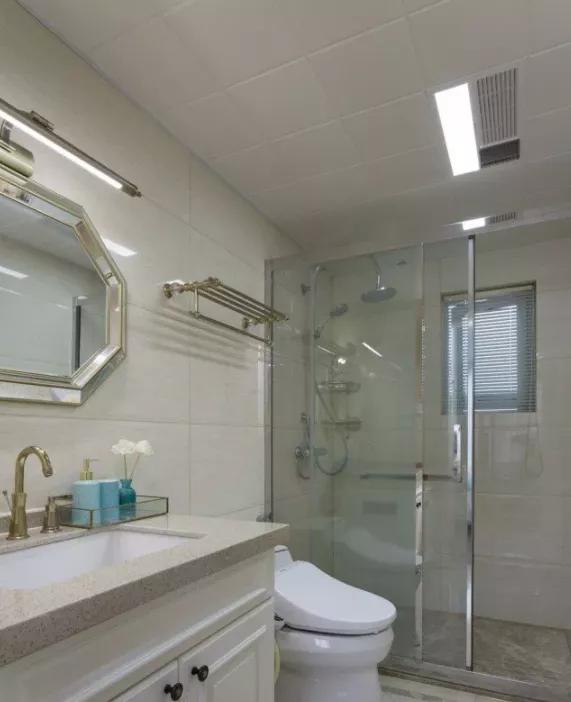 淋浴房和浴缸怎么选,浴缸和淋浴房哪个更经济实用