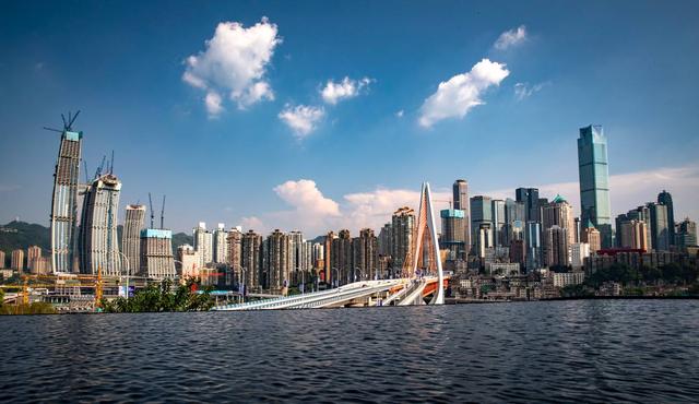 涪陵和江津谁是重庆各区县之首,江津涪陵还有綦江哪个区发展得好