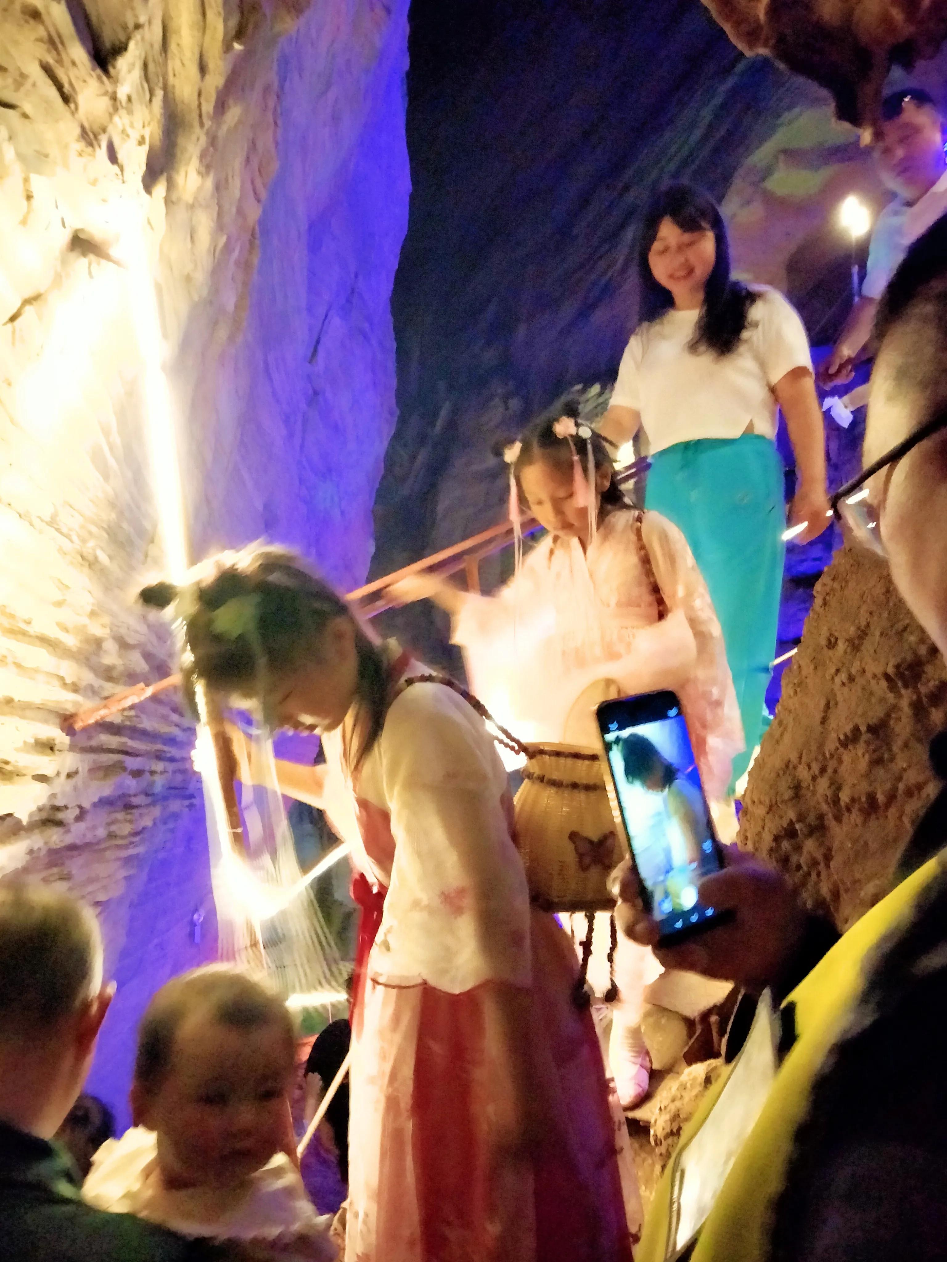 运动老乡（69）五人摩途挂壁公路历奇境