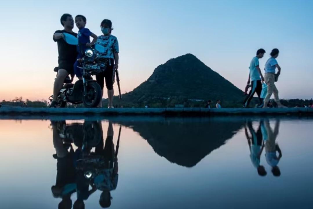 齐烟九点济南店,齐烟九点鹊华烟雨