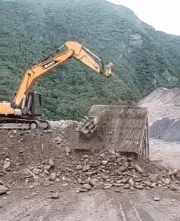 买了包牛肉干，打开包装后感觉有被*辱侮**智商