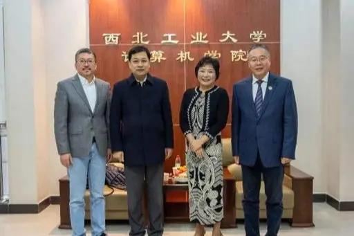 这两位女性企业家是我们心中的标杆向他们致敬