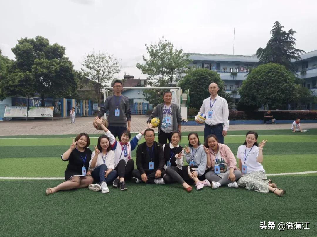 泡桐树小学蒲江分校图片,泡桐树小学蒲江分校怎么样