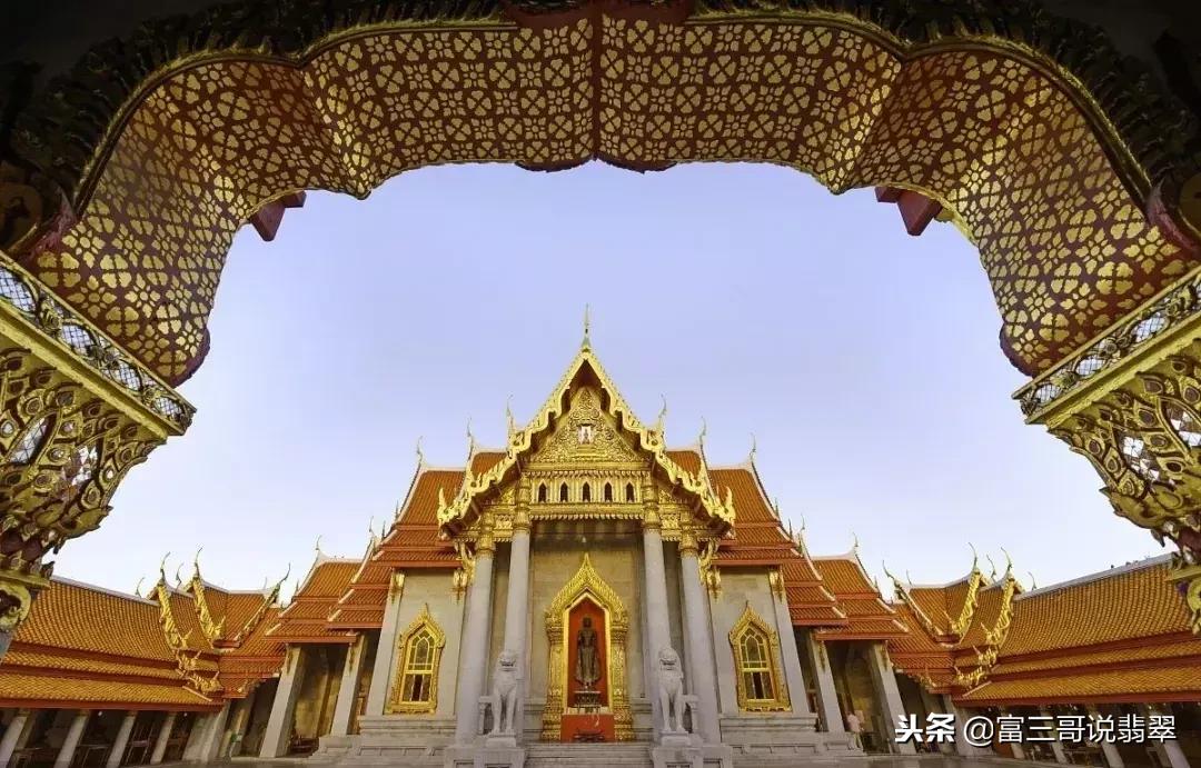 泰国翡翠佛,泰国王室的神秘翡翠佛