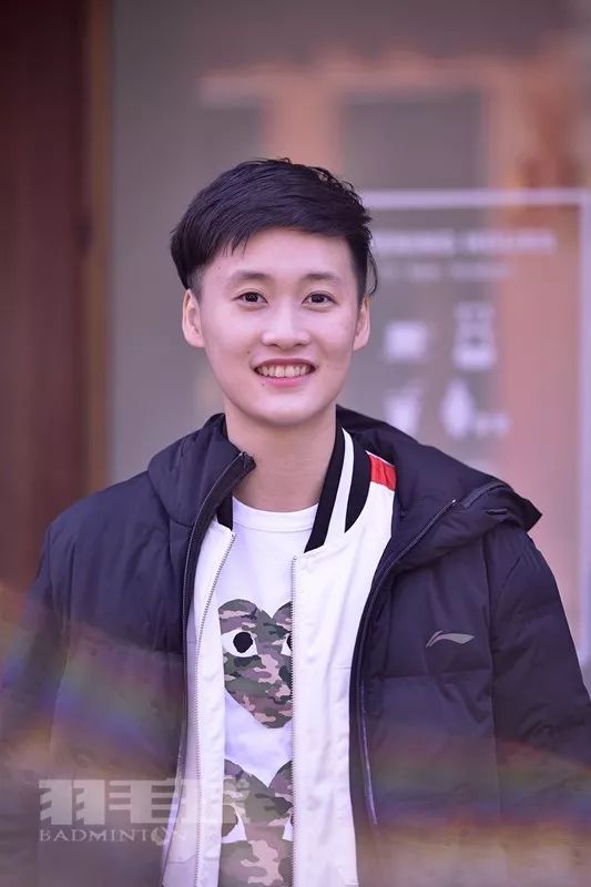 打羽毛球的陈雨菲,羽毛球陈雨菲图片