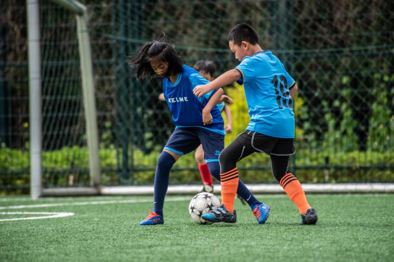 享受足球带来的快乐,让孩子享受足球乐趣