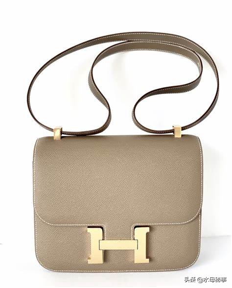 世界顶级10大奢侈品服装,全球十大奢侈品服装排名