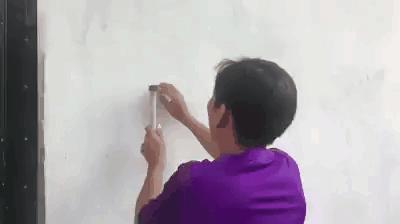 老虎：这是我准备养大吃的，你来凑什么热闹