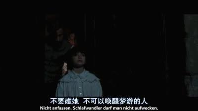 叫醒梦游人会怎么样,叫醒梦游的人后果