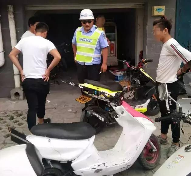 未成年骑改装鬼火交警抓怎么办,扮酷耍帅