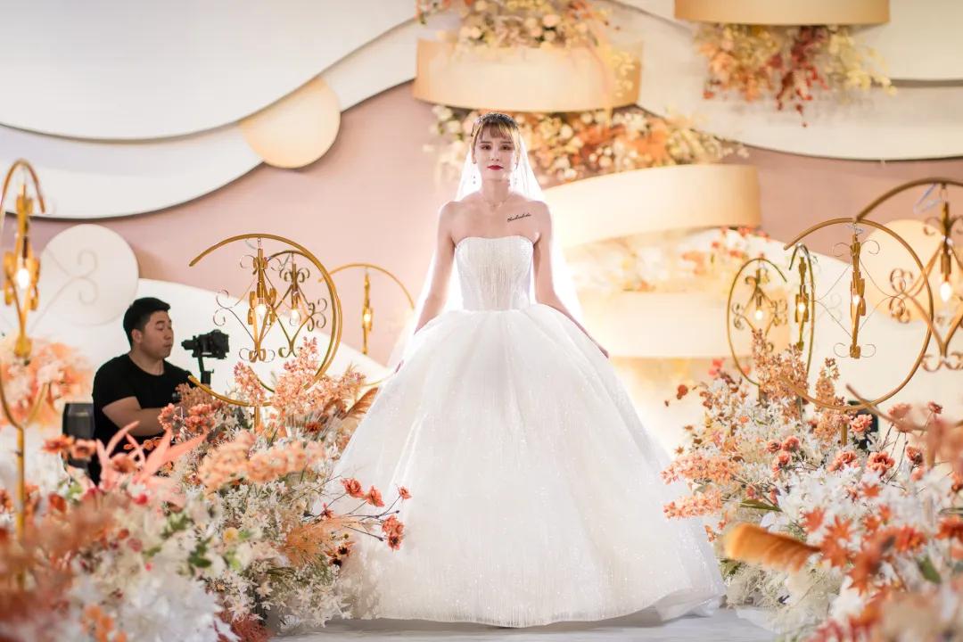 濮阳阿尔卡迪亚酒店婚礼消费,濮阳阿尔卡迪亚国际酒店地址