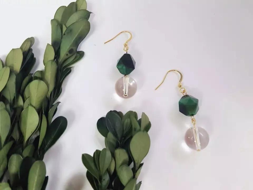 牛油果绿流行,牛油果绿跳色搭配款式