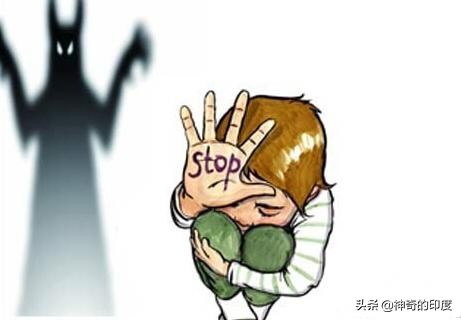 印度男子虐待妻子十多年,印度变态男杀女友