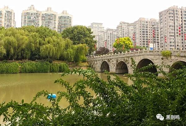 南京相隔百年的照片,南京城景对比图