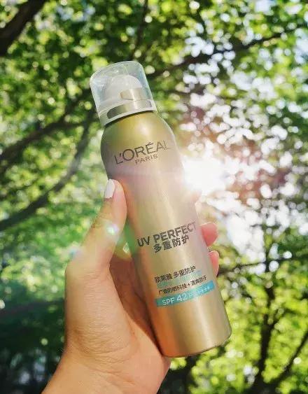 防晒喷雾军训不晒黑,正确的喷防晒喷雾的方法