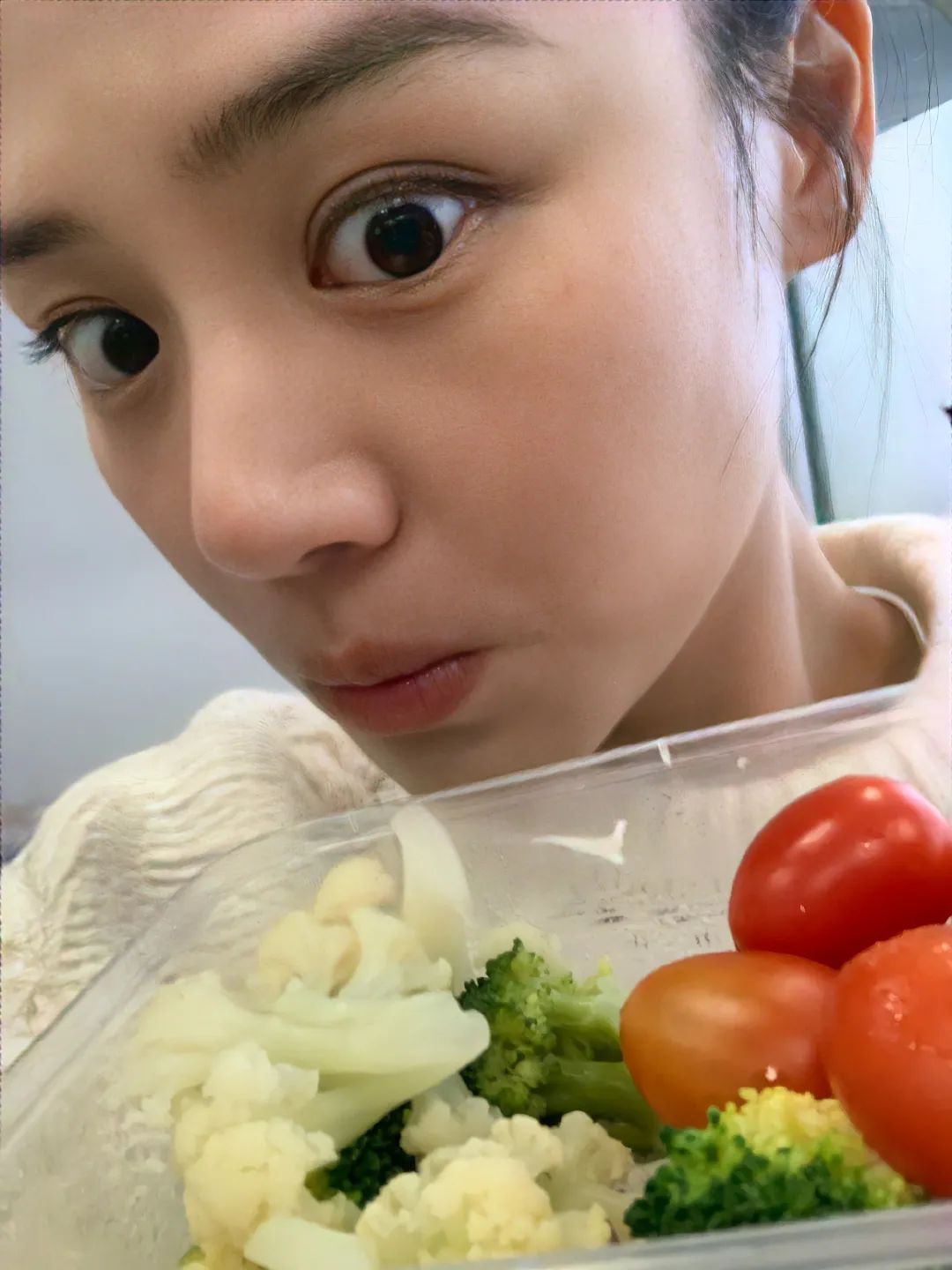 常年不易长胖的她这回也失手了?