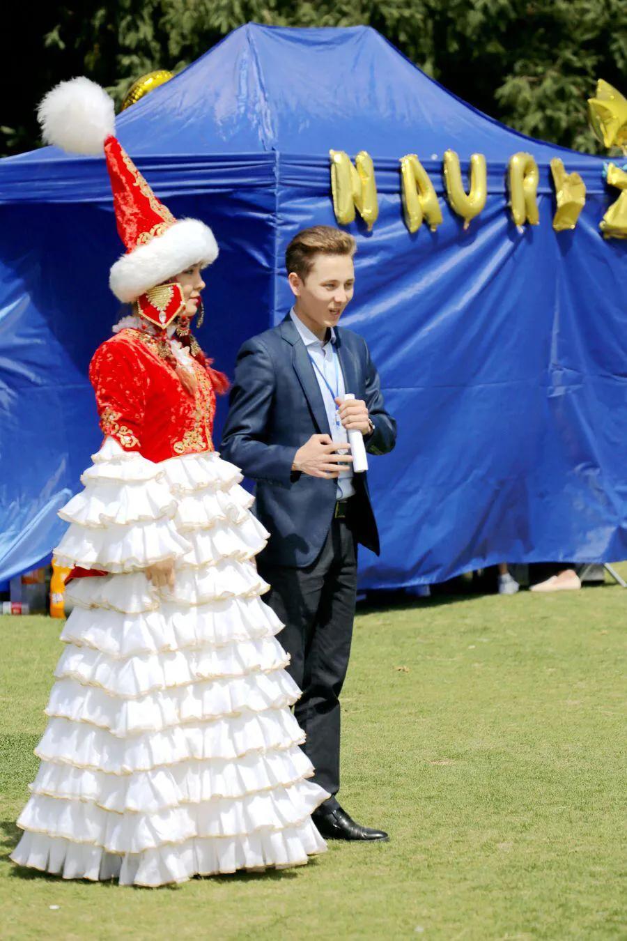 留学生用就造句,学生造句集锦100句