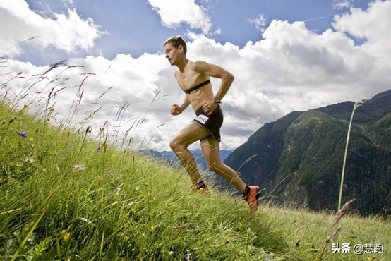 精细化地运用上坡跑：做过这种训练才能真正无所畏惧