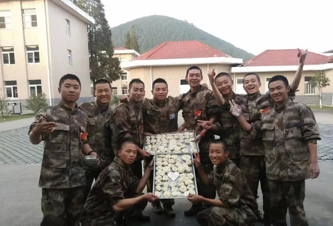 军人的铁胃,中国军人的硬骨头精神