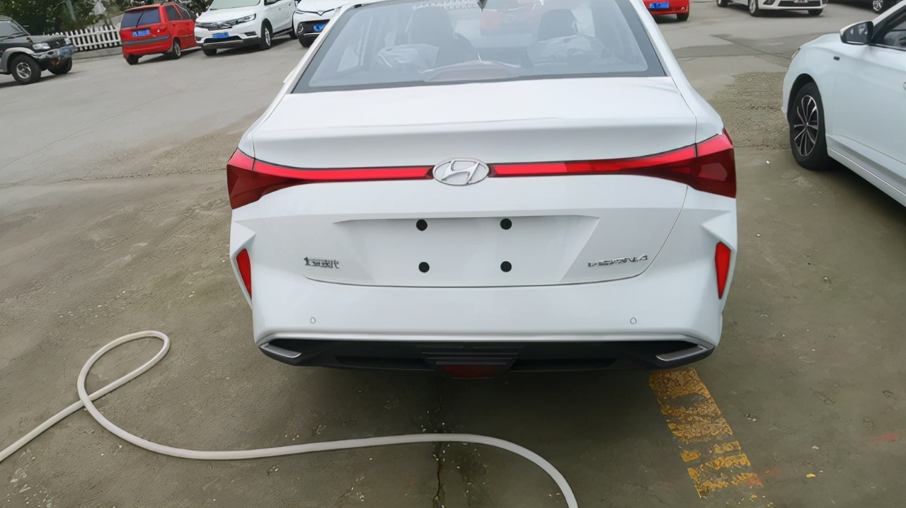 现代悦纳16年,16年现代悦纳价格