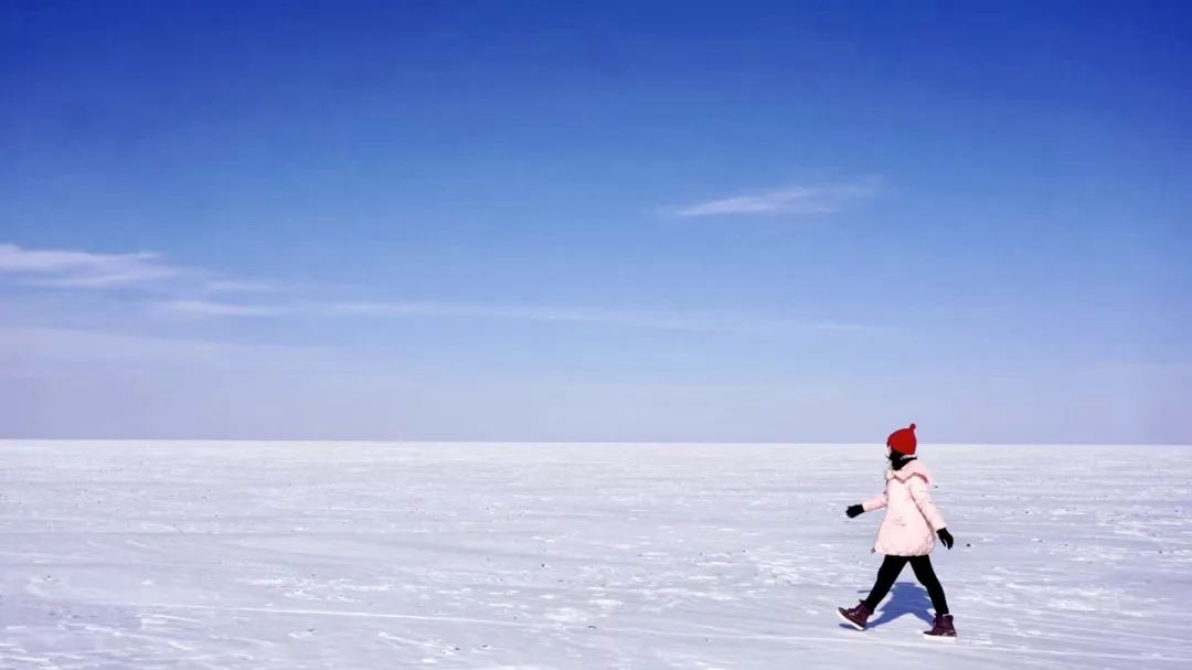 叫醒,哄睡,陪玩……中国超2亿单身,正在悄悄享受这些服务