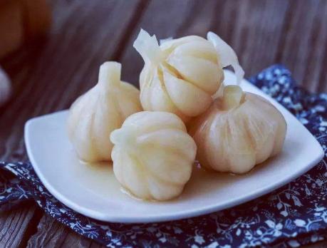 糖醋腌蒜的最简单又好吃做法,糖醋蒜腌咸蒜教程