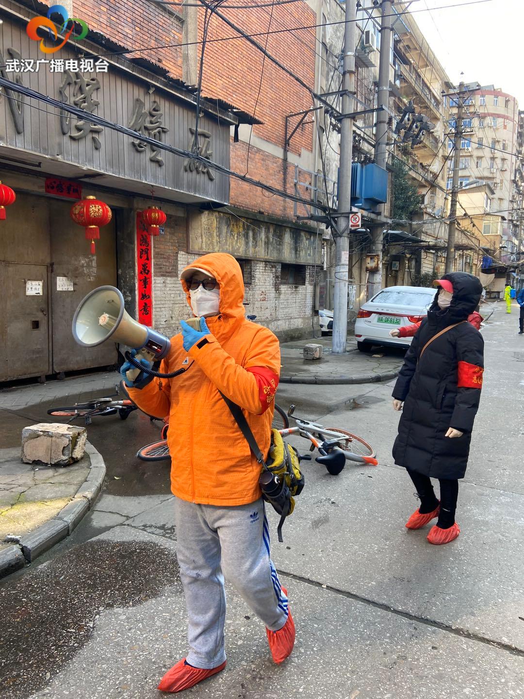 团结“艺”心合力战“疫”武汉文艺院团社区战“疫”纪实