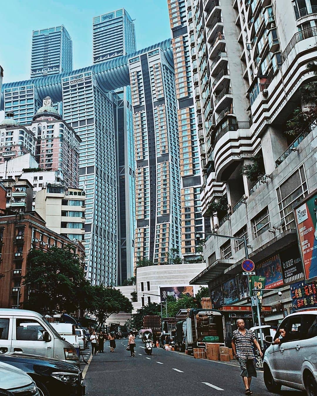 白天阿富汗晚上曼哈顿是什么意思,重庆为什么被称为曼哈顿