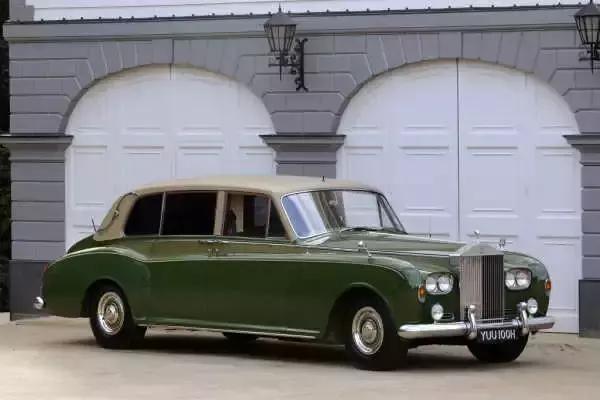 汽车工业的发展阶段,汽车工业的巅峰车型