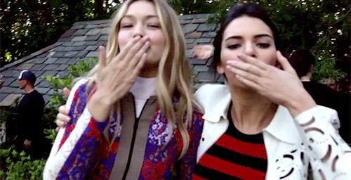 dior变色唇膏老款和新款 (黑皮dior变色润唇膏)