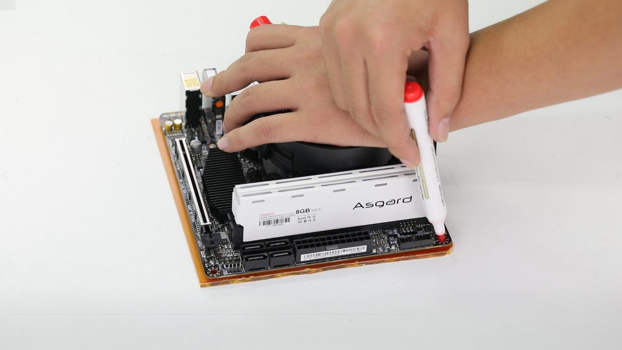 怎么diy一台顶配笔记本,教你如何自制笔记本