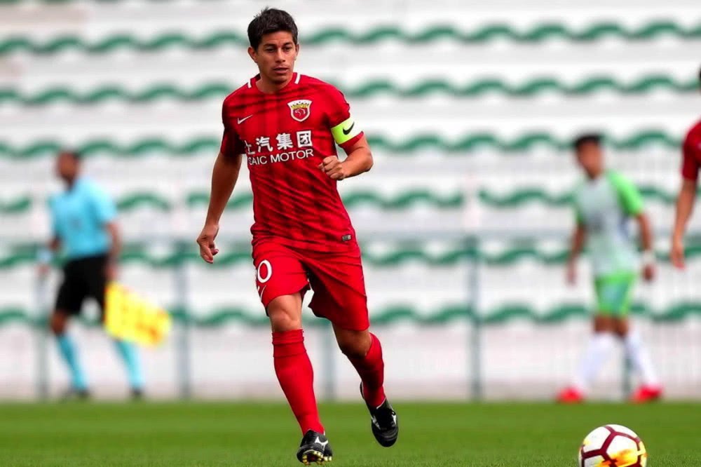 恒大功勋球员宣布退役,恒大昔日功勋离队后重回巅峰