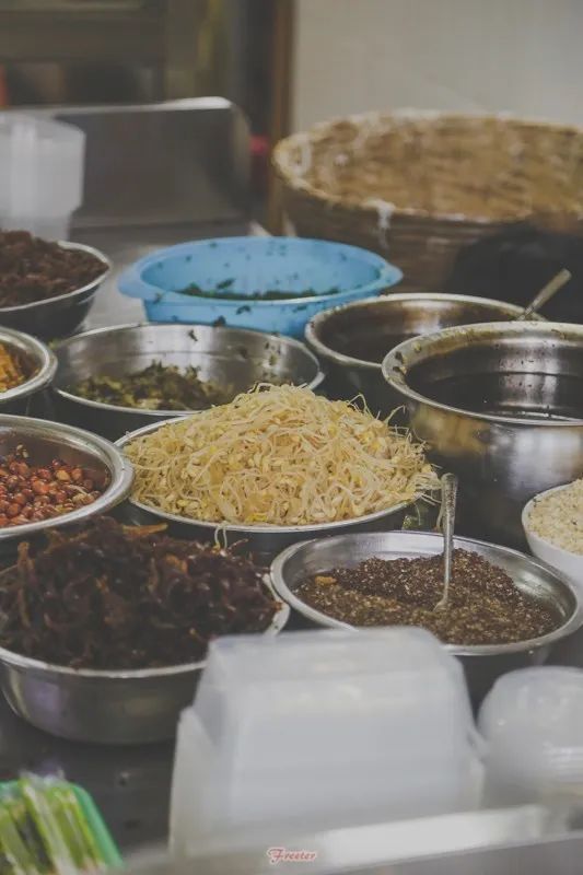 这碗粉说不上哪里好，但就是谁也替代不了...