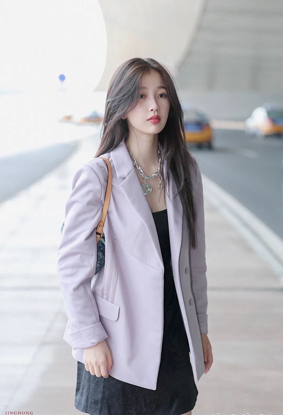 春夏就该选温柔挂！这个颜色的单品你衣柜里有吗？