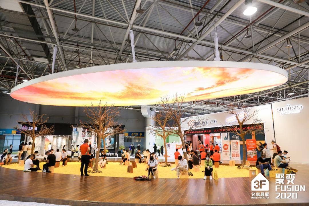 成品家具品牌做整装,成品家具企业转型做定制