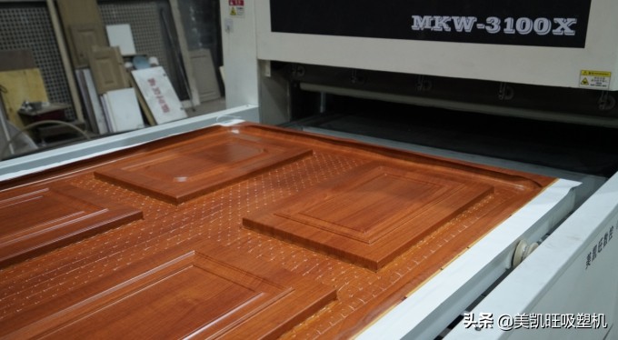 吸塑工艺怎么抽真空,真空吸塑门板工艺原理