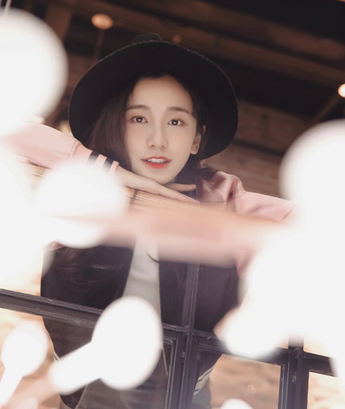 关晓彤吴宣仪赵露思,赵露思关晓彤吴宣仪