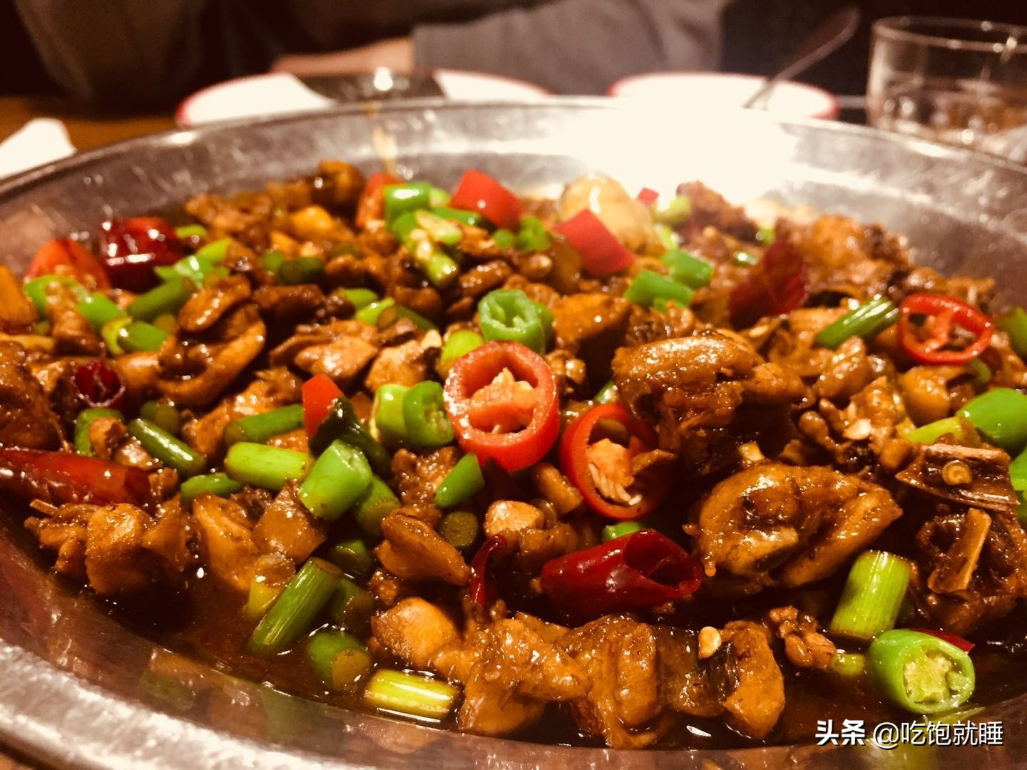 杭州新白鹿餐厅排队视频,杭州新白鹿餐厅餐单