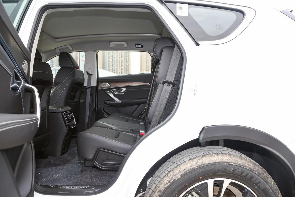 10万元买黑科技顶配suv了解一下,空间大10万元买这几款suv有面子