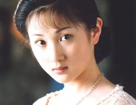 像雾像雨又像风:富家小姐为朋友两肋插刀,却反被插了两刀